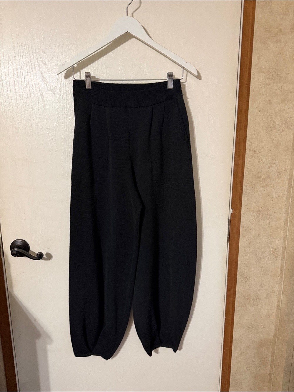 Women's Black Relaxed Tapered Lounge Trousers